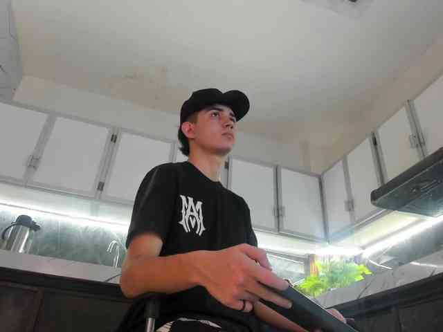 alejo-grayx alejo-grayx