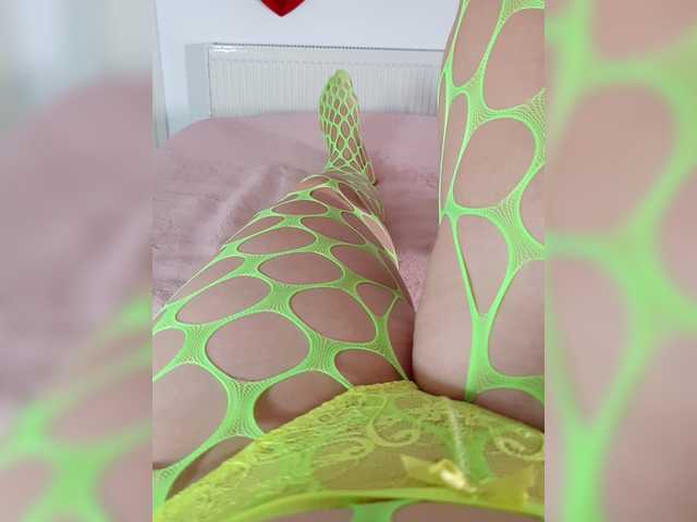 Dia42's BongaCams show and profile