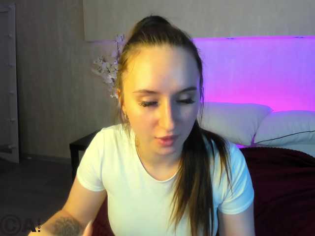 KiraSweet's BongaCams show and profile