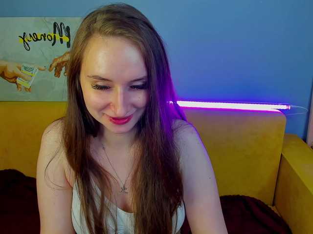 KiraSweet's BongaCams show and profile