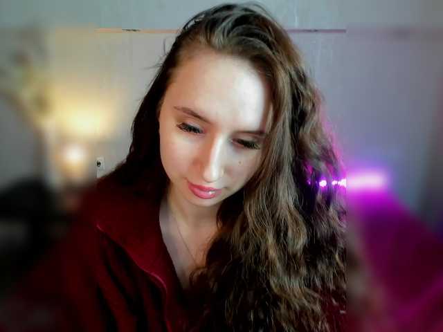 KiraSweet's BongaCams show and profile