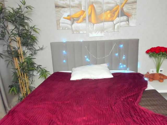 KiraSweet's BongaCams show and profile