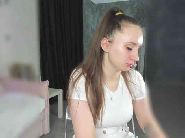 free voyeur webcam KiraSweet