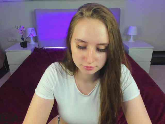 KiraSweet Live Webcam on BongaCams