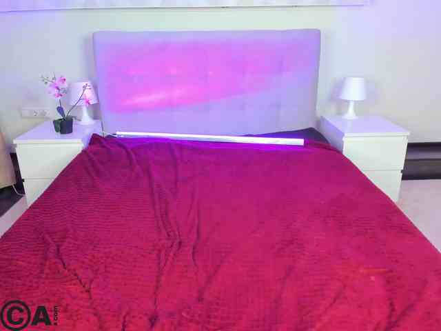 KiraSweet Live Webcam on BongaCams