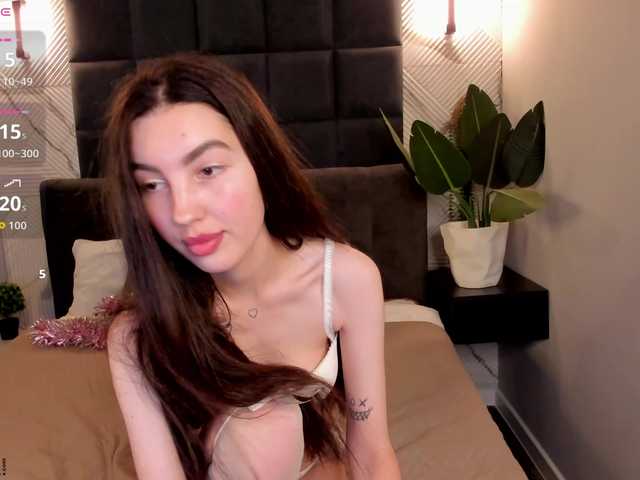 LiraRevery – webcam model profile photo