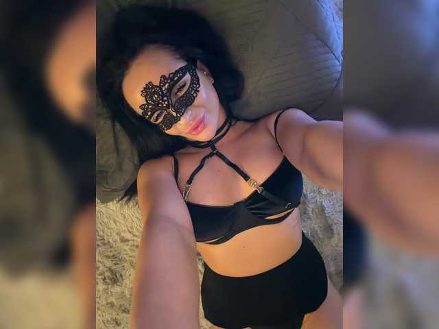 Miss-di's BongaCams show and profile