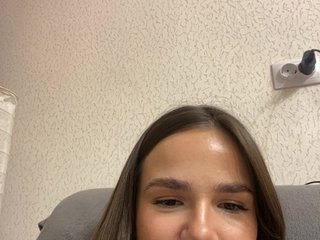 EmiliKiiir Porn Show