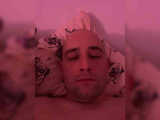 SunshineLeonard Live Webcam on BongaCams