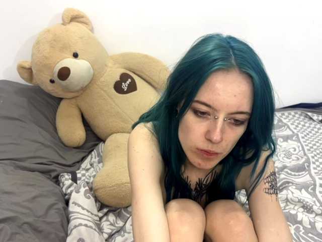 SparkleHinckle's BongaCams show and profile