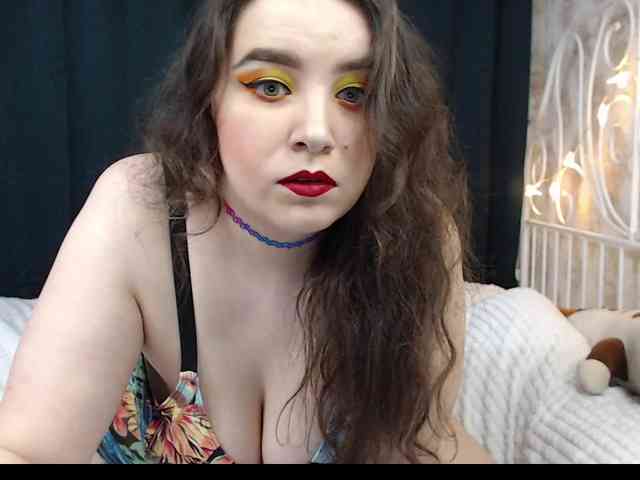 AmazingAllice webcam