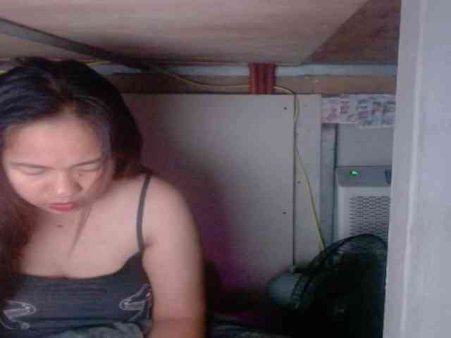 LadyAsianForyou webcam