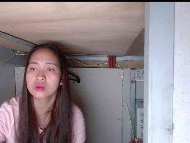 LadyAsianForyou webcam