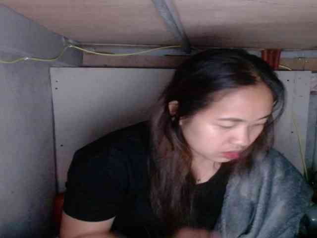 LadyAsianForyou webcam