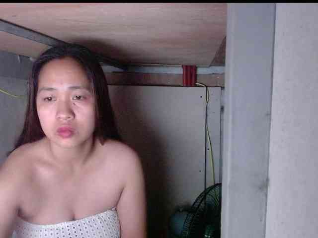 LadyAsianForyou webcam