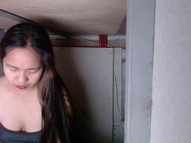 LadyAsianForyou webcam