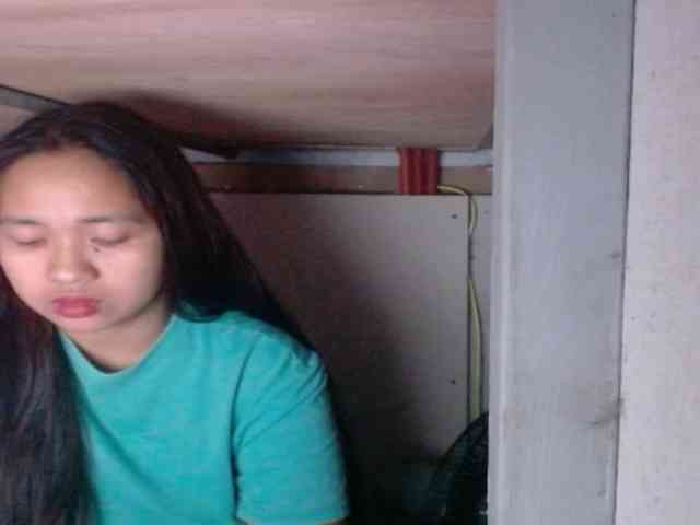 LadyAsianForyou webcam