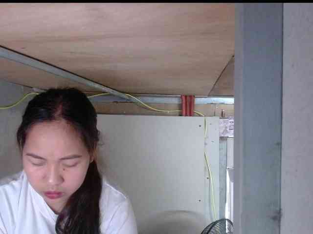 LadyAsianForyou webcam