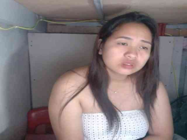 LadyAsianForyou webcam