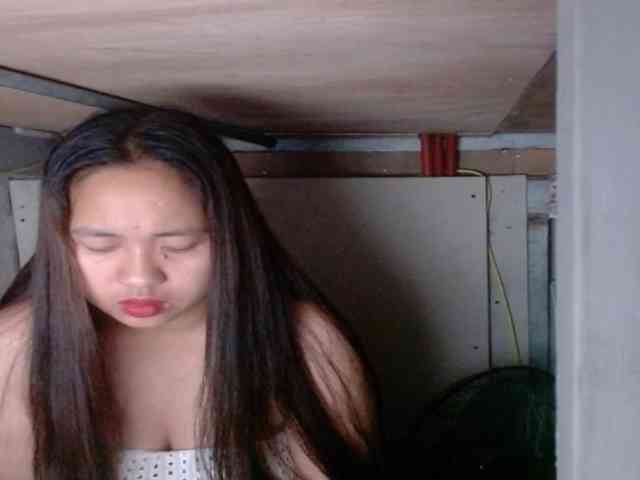 LadyAsianForyou webcam