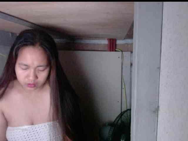 LadyAsianForyou webcam