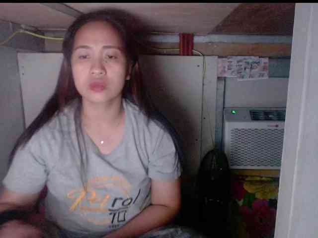 LadyAsianForyou webcam