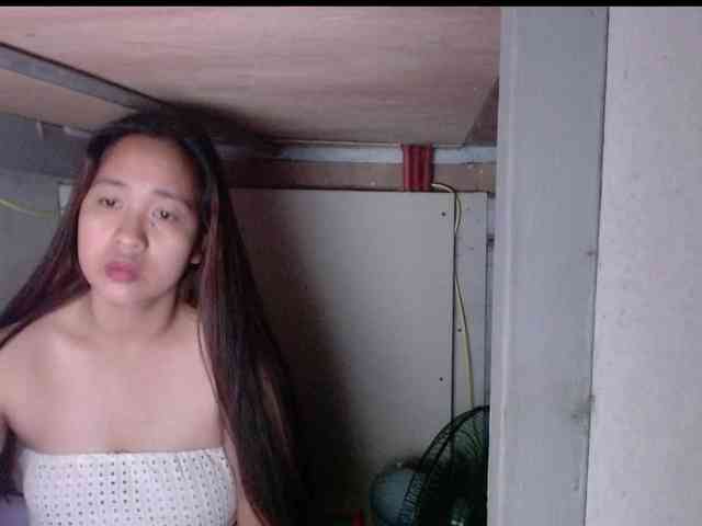 LadyAsianForyou webcam