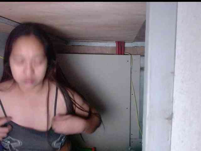 LadyAsianForyou webcam