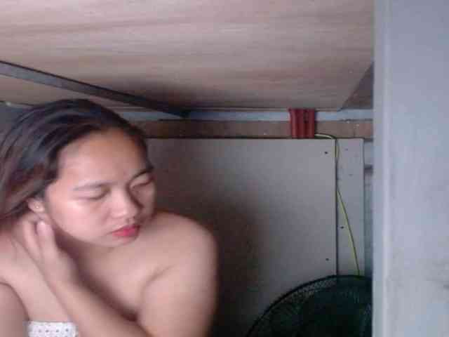 LadyAsianForyou webcam