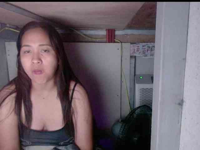 LadyAsianForyou webcam