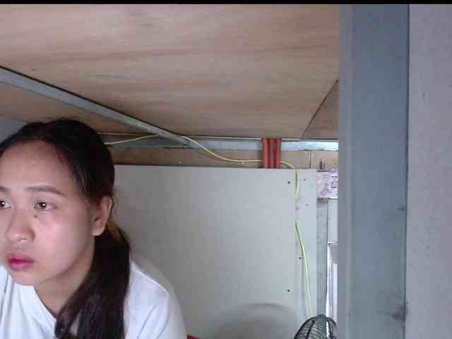 LadyAsianForyou webcam