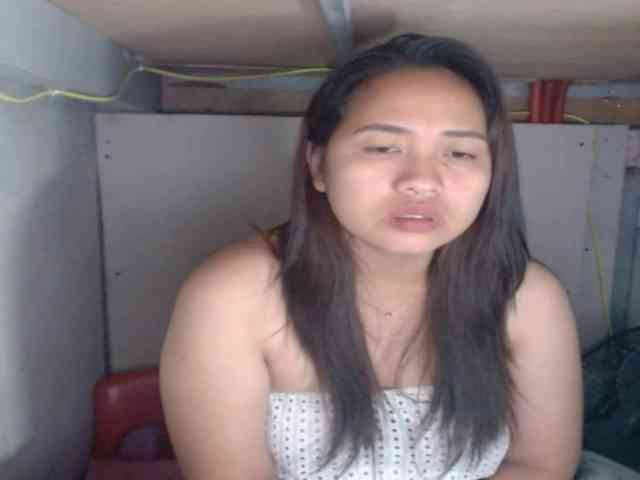 LadyAsianForyou webcam