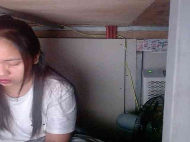 LadyAsianForyou webcam