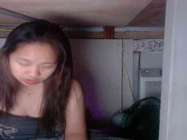 LadyAsianForyou webcam