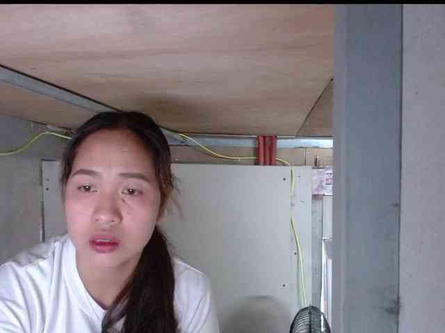 LadyAsianForyou webcam