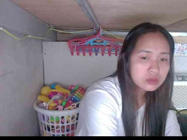 LadyAsianForyou webcam