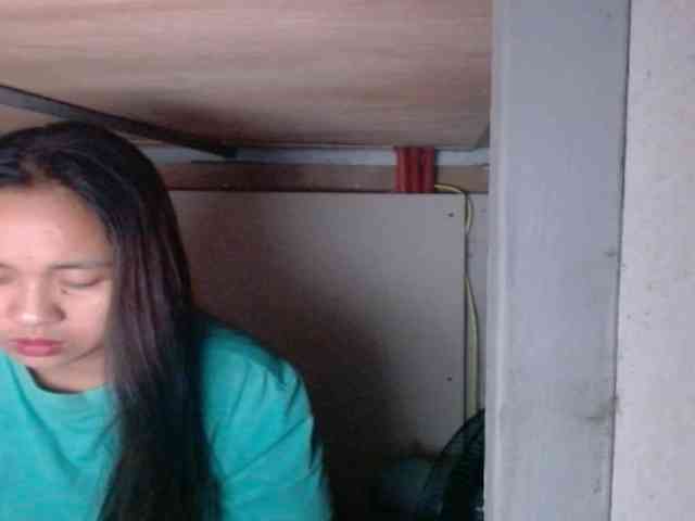 LadyAsianForyou webcam