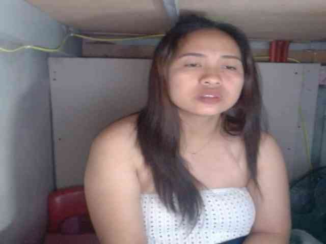 LadyAsianForyou webcam