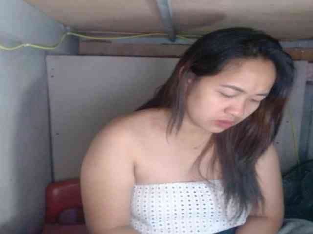 LadyAsianForyou webcam