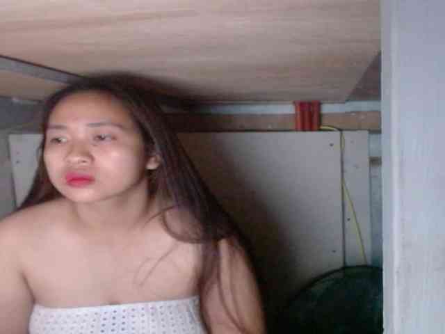 LadyAsianForyou webcam