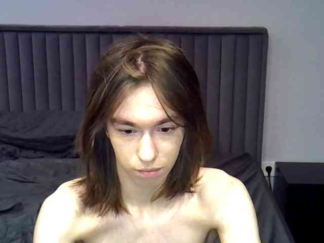 Krisfemboy1 Krisfemboy1