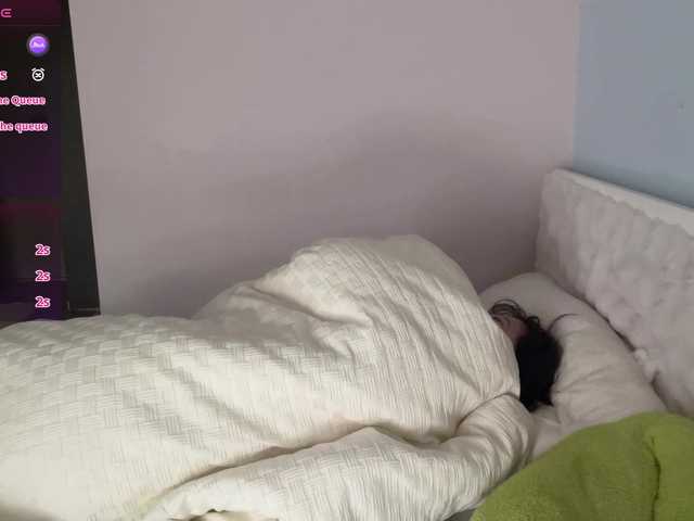 Kittenfishing's BongaCams show and profile