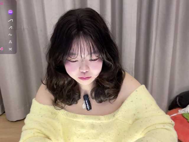 Kittenfishing's BongaCams show and profile