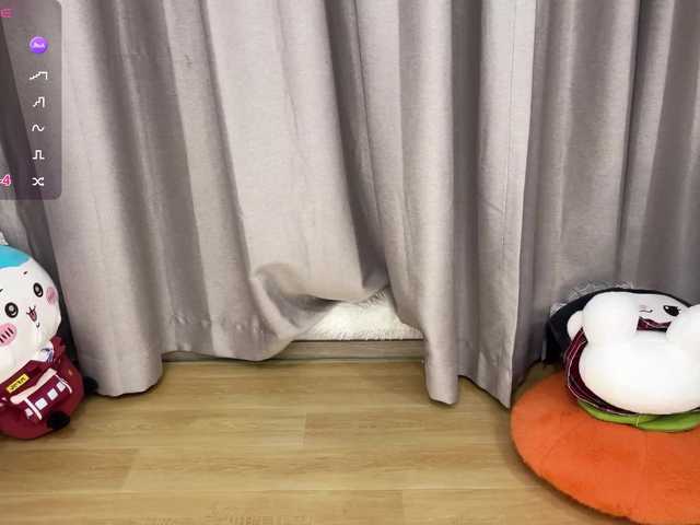 Kittenfishing's BongaCams show and profile