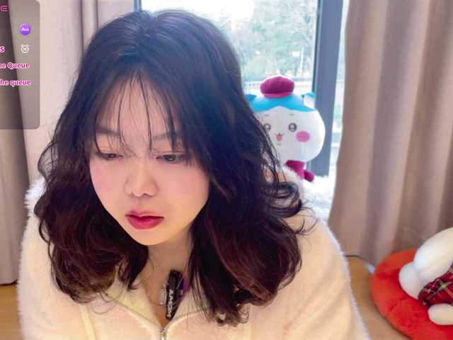 Kittenfishing's BongaCams show and profile