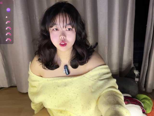 Kittenfishing's BongaCams show and profile