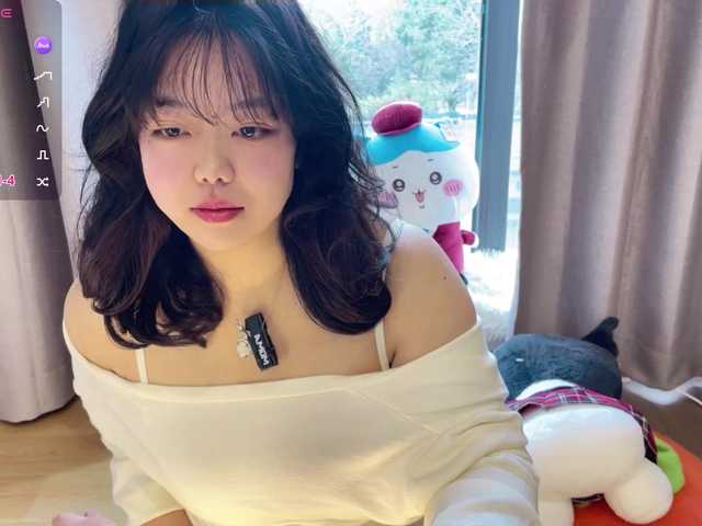 Kittenfishing's BongaCams show and profile