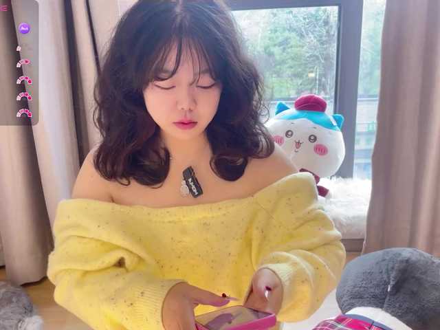 Kittenfishing's BongaCams show and profile