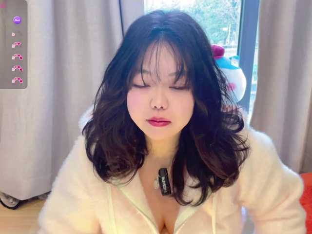 Kittenfishing's BongaCams show and profile