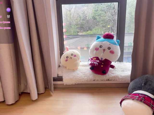 Kittenfishing's BongaCams show and profile